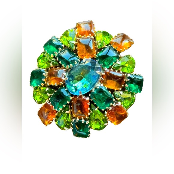 Vintage C1960s Crystal green amber brooch LG Juliana ? - Picture 2 of 13